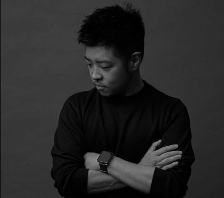 從《超級星光大道2》出道的戴安娜，以TYLER新名字現身。（圖／翻攝臉書）